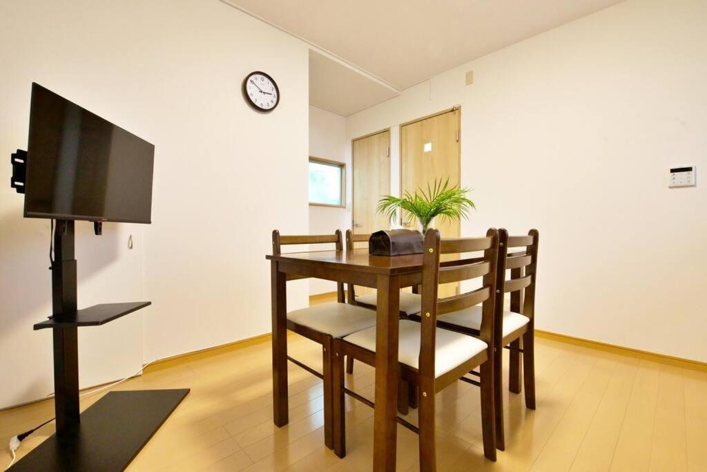 梅屋敷貸家 * Tokyo