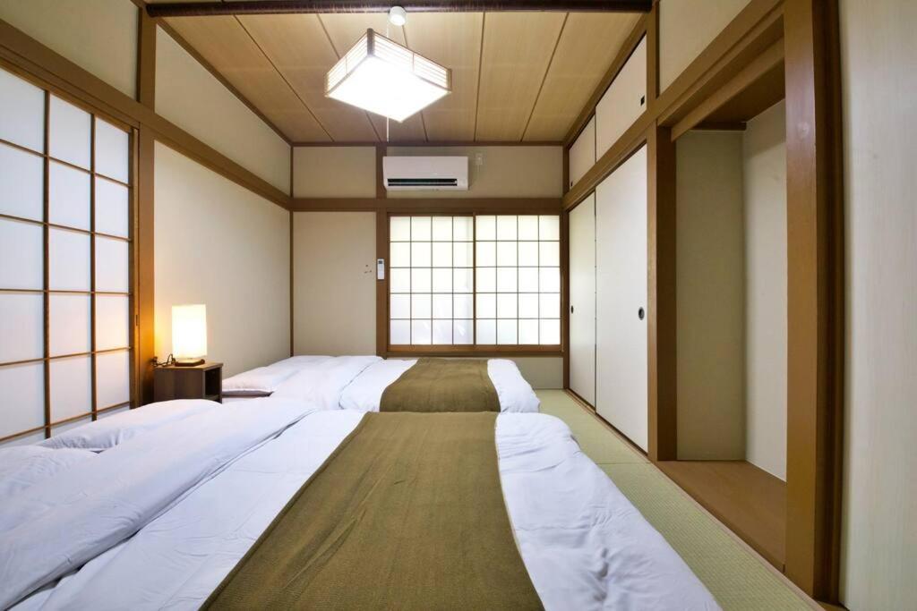 梅屋敷貸家 *